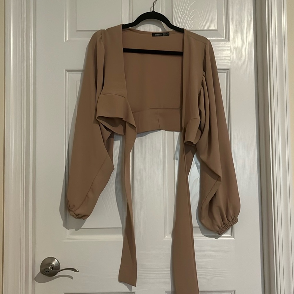 Long sleeve crop top